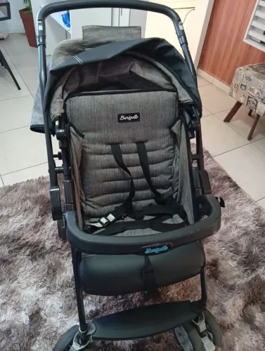 Carrinho de bebê