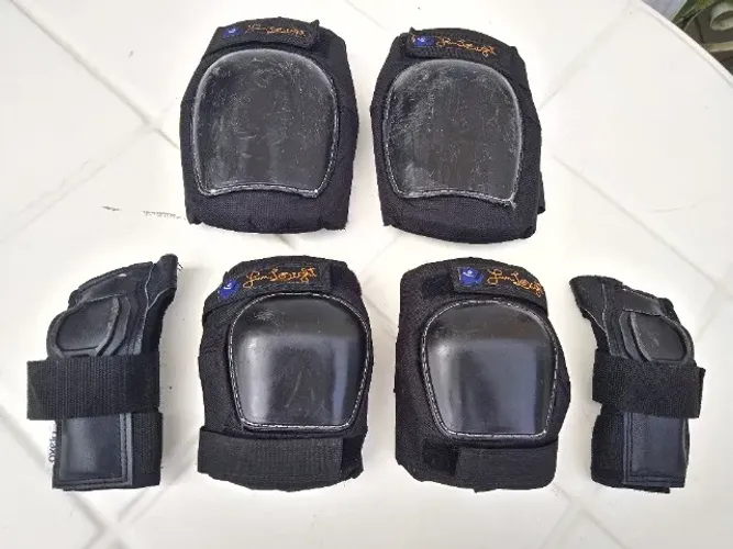 Kit Proteção Fun Light/Oxelo Adulto Skate Patins Tamanho P