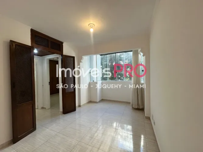 Apartamento 2 dormitórios com 1 vaga em Moema Passáros.