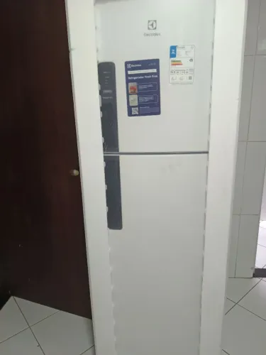 Geladeira Eletrolux 400L Branca nova na caixa . 2.250