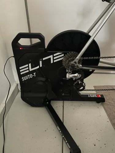 Rolo de bike indoor Elite modelo Suito-T