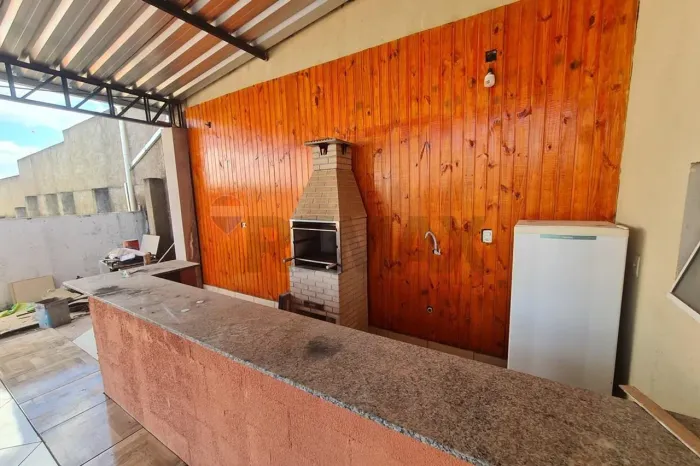 Casa à venda de 4 quartos sendo 3 suítes por R$ 857.800 no Condomínio Monte Belo em Santo