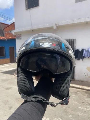 capacete aberto fw3