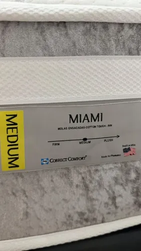 Vendo Cama Box c/ colchão