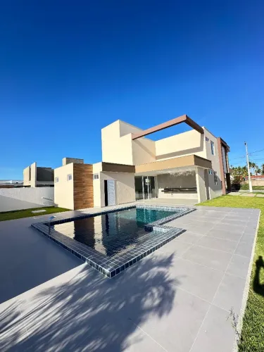 Vendo Exuberante Casa Duplex de 4 suítes com 360 m² no Litoral Sul
