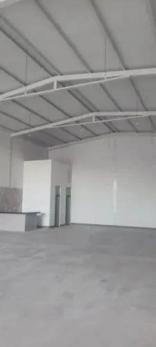 GALPÃO NOVO AVENIDA DOS ALPES ( PRIMEIRA LOCAÇÃO ) ÁREA DE 400 METROS QUADRADOS ,