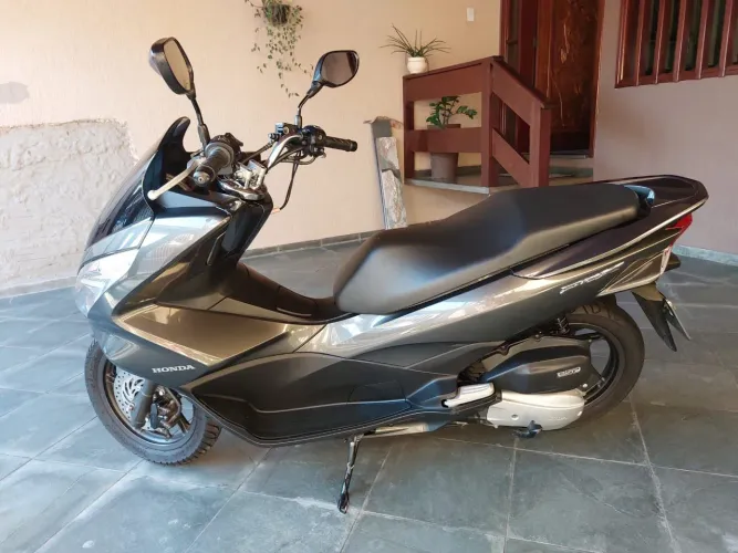 Vendo Linda Honda Pcx 150cc Única Dona Excelente Apartamento Estado