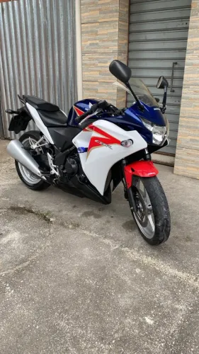 Honda CBR 250 R Ano 2012