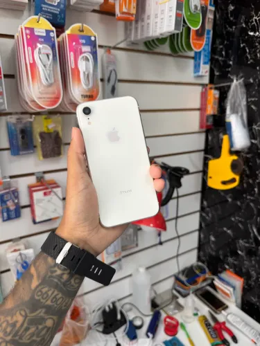 iPhone XR novo