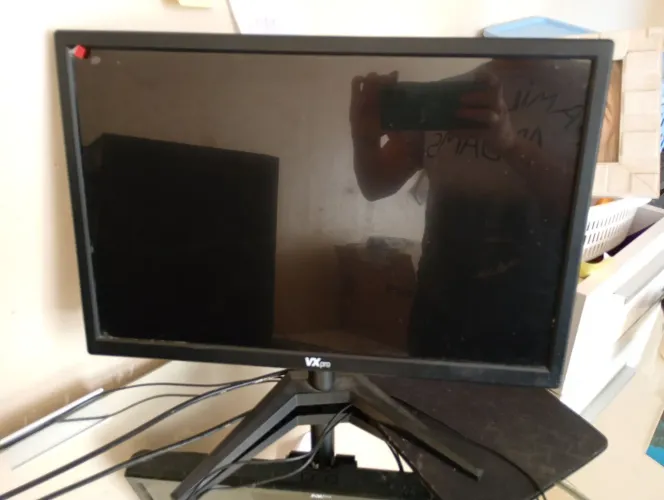 Para aproveitar peças! Monitor VX Pro Semi Novo 