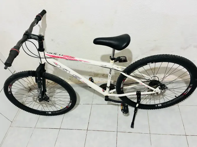 Bicicleta em bom estado