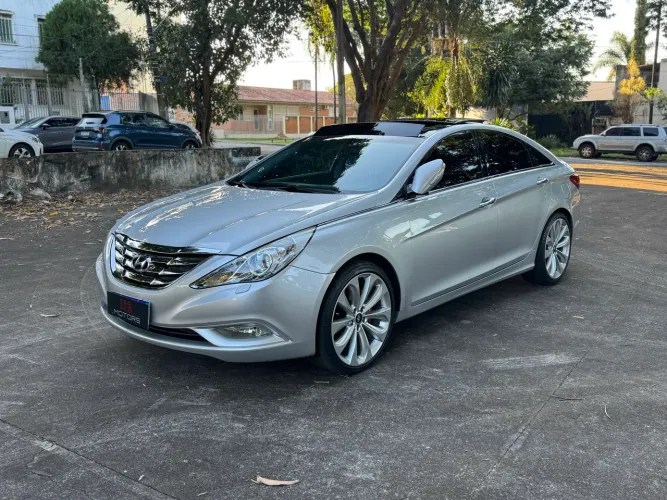 Hyundai Sonata 2.4 16V 182cv 4P Aut. 2013