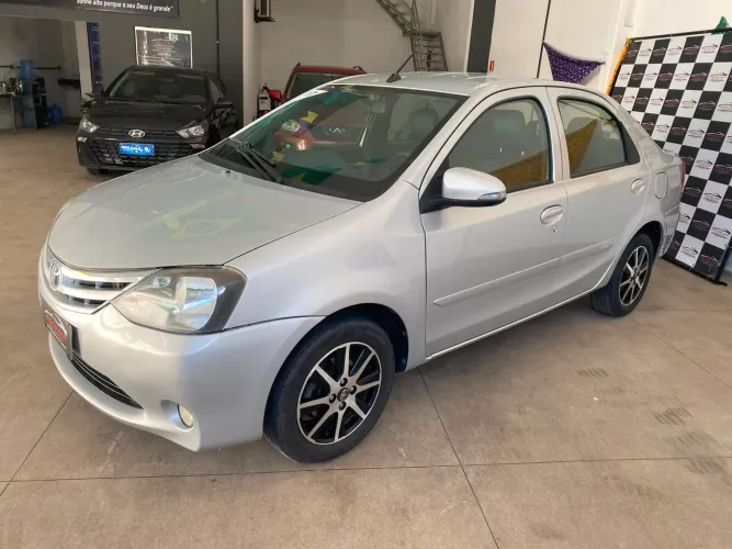 Toyota Etios XLS Sedan 1.5 Flex 16V 4P Aut. 2017