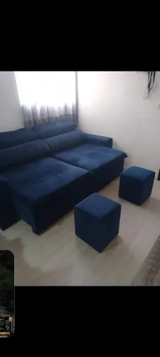 Sofá retrátil em boas condições, 6 meses de uso!