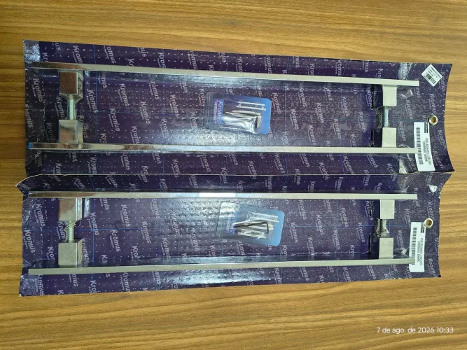 Puxadores inox porta.