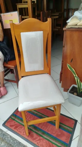 Cadeiras estofadas