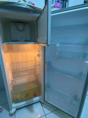 Geladeira cônsul fross free