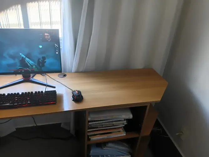 Mesa de estudo/escrivaninha