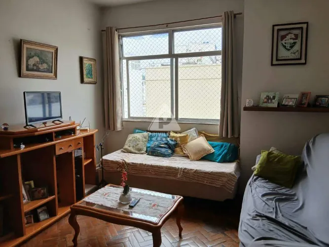 Apartamento quarto e sala com vaga disponível para venda na Privilégio Imóveis