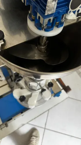 Máquina de fazer salgados pequeno