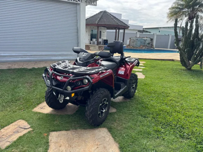 Quadriciclo can am 650 impecável 