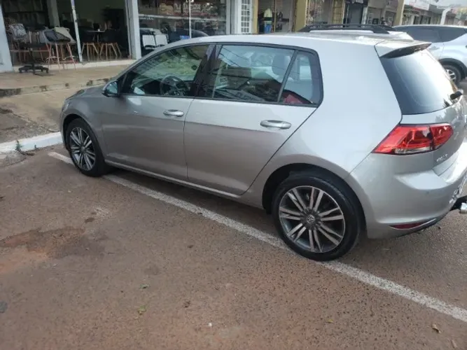 Volkswagen Golf Comfortline 1.6 MSI Total Flex Aut. 2016