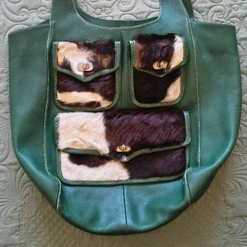 Bolsa couro Elisa Atheniense Verde Origina l- Verde - Bom estado, com marcas de uso .