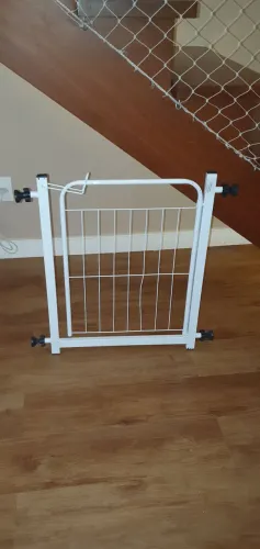 Portão de Segurança para Crianças e Pets Ajustável 49 cm vão passagem (77cm comprimento)