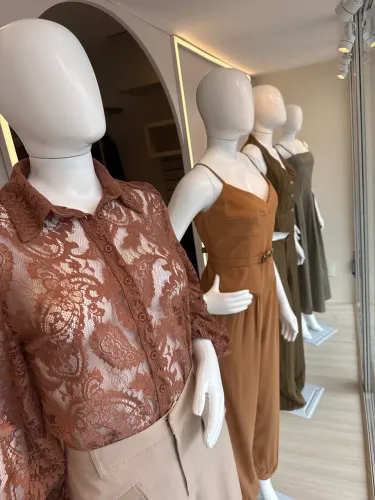 Vendo 6 manequins novos
