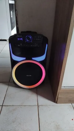 Caixa de som amplificada PULSE 550W semi nova