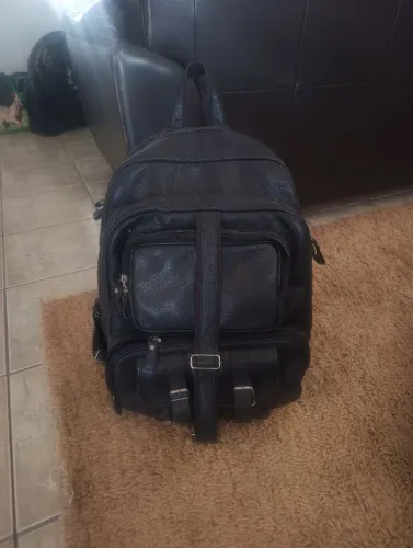 Mochila de couro legítimo