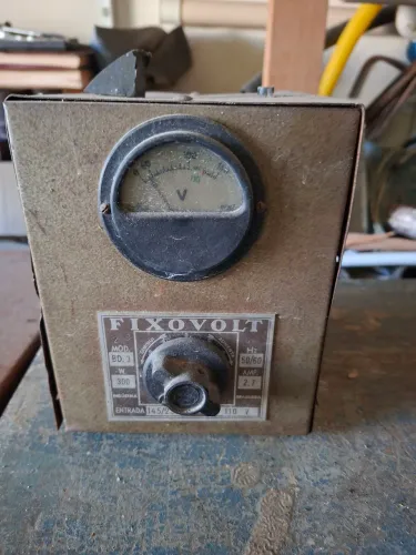 Transformador Fixovolt 110 / 220 V<br>110 / 220 v