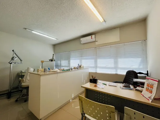 Sala Comercial para alugar no Centro de Florianópolis/SC.