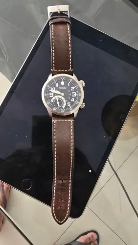 Relógio Victorinox a corda modelo aviador - usado