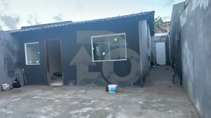 Casa na Mangabeira à Venda com 4 Quartos, Suíte e Garagem