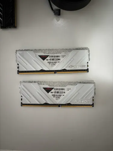 Memoria RAM 16GB cada RGB