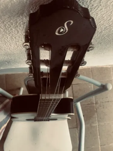 Violão elétrico Gianiny