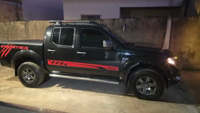 Nissan Frontier SV At.cd 4X4 2.5 TB Diesel Mec. 2015