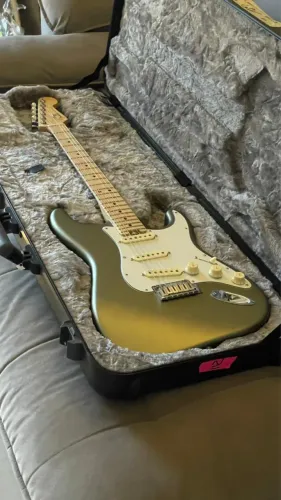 Guitarra Fender American Elite Jade Pearl
