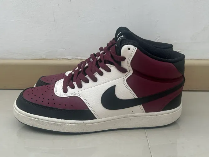 Tênis Nike Cano Alto Court Vistion - Tamanho 41