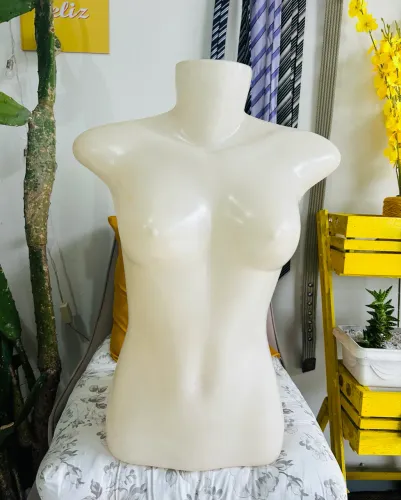 Vendo 3 manequins