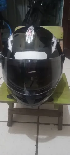 Capacete