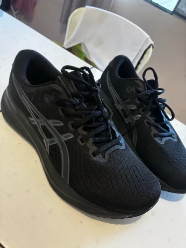 Tênis asics