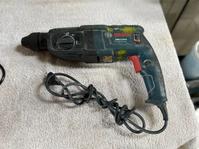 Martelete Bosch GBH 2-24D