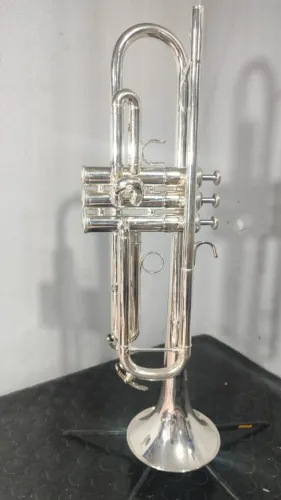 Trompete Yamaha 6335 profissional made in Japan 
