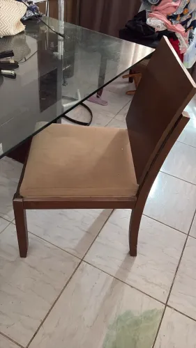 Mesa retangular 4 cadeiras (suporta 06)