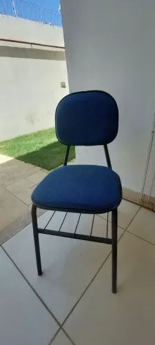 Cadeira com encosto fixo