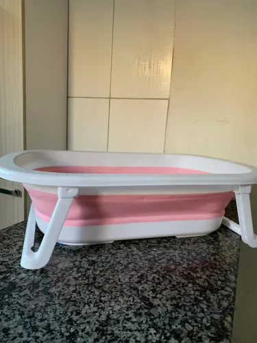 Banheira menina