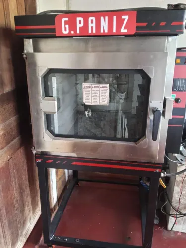 Vendo forno para assar pão.em perfeito estado
