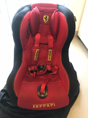 Bebê conforto Fotelinho Automotivo Infantil Ferrari Sabelt